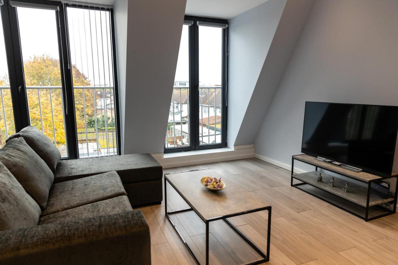 Cosy Flats Near Heathrow, Group Bookings Available With Parking Space Hounslow Luaran gambar